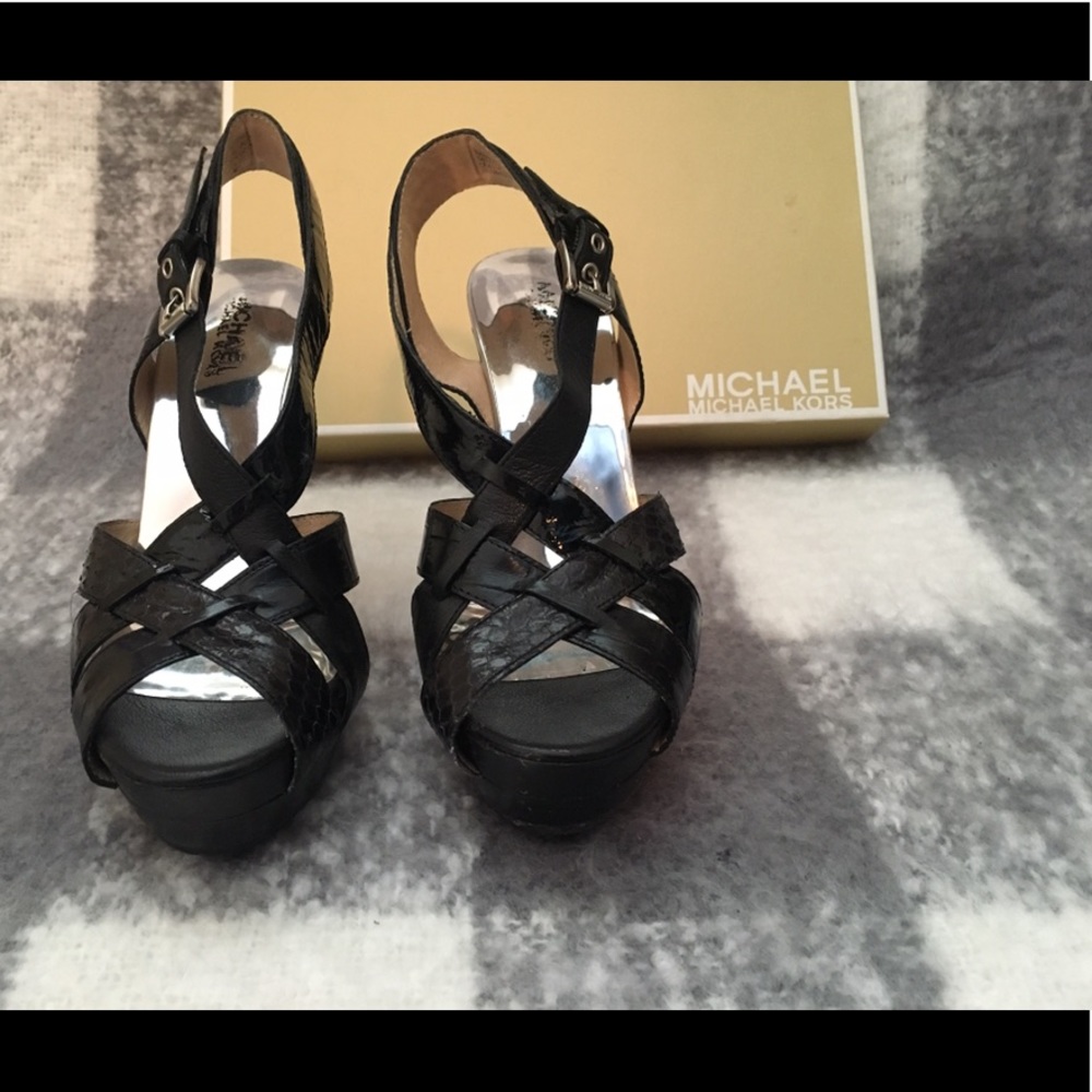 MICHAEL Michael Kors Niki Cross Strap Heels - Picture 2 of 6